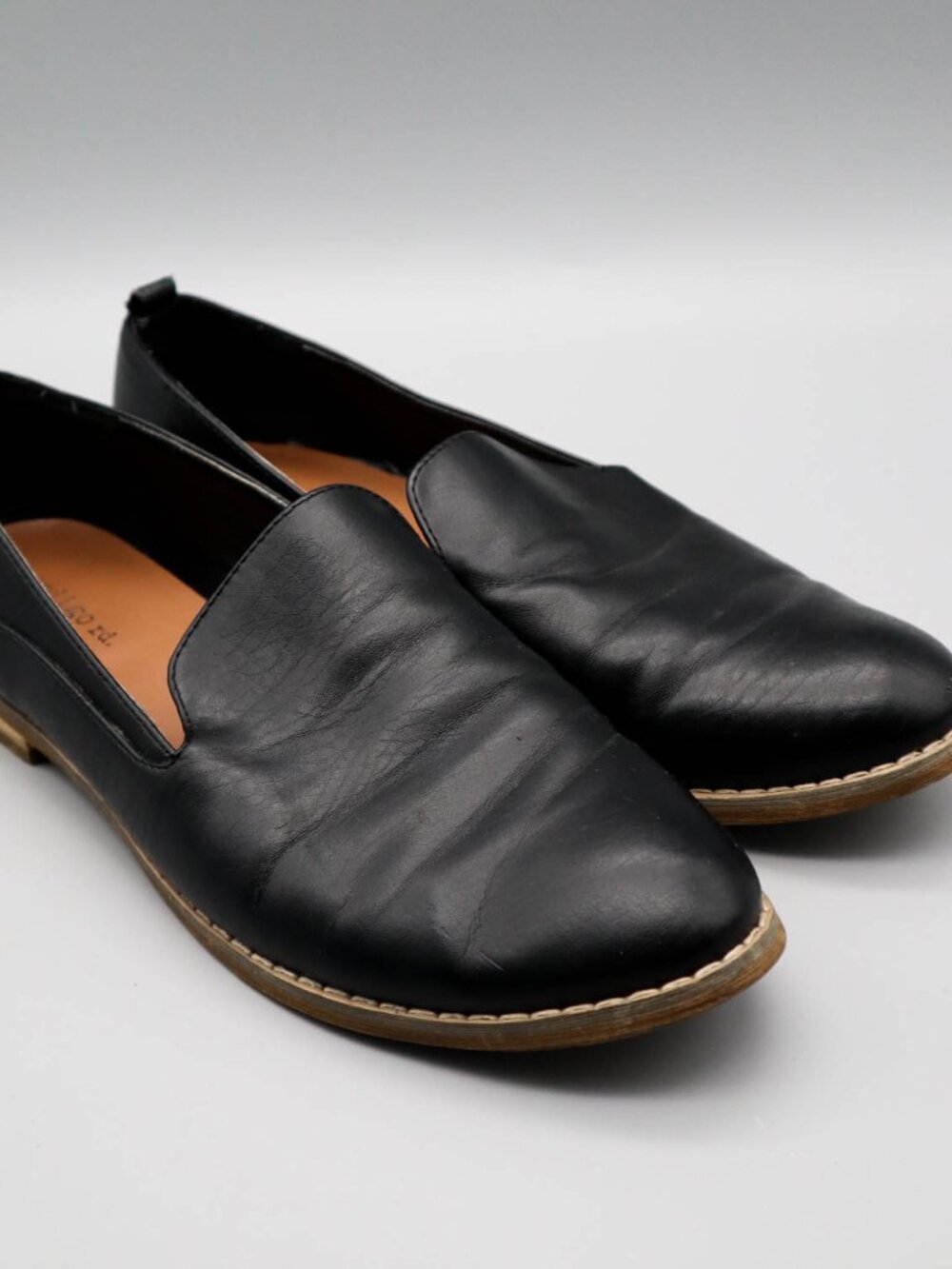 Indigo Rd. Vegan Leather Loafers Flat Shoes Black Women's Sz 8 1/2 Classic